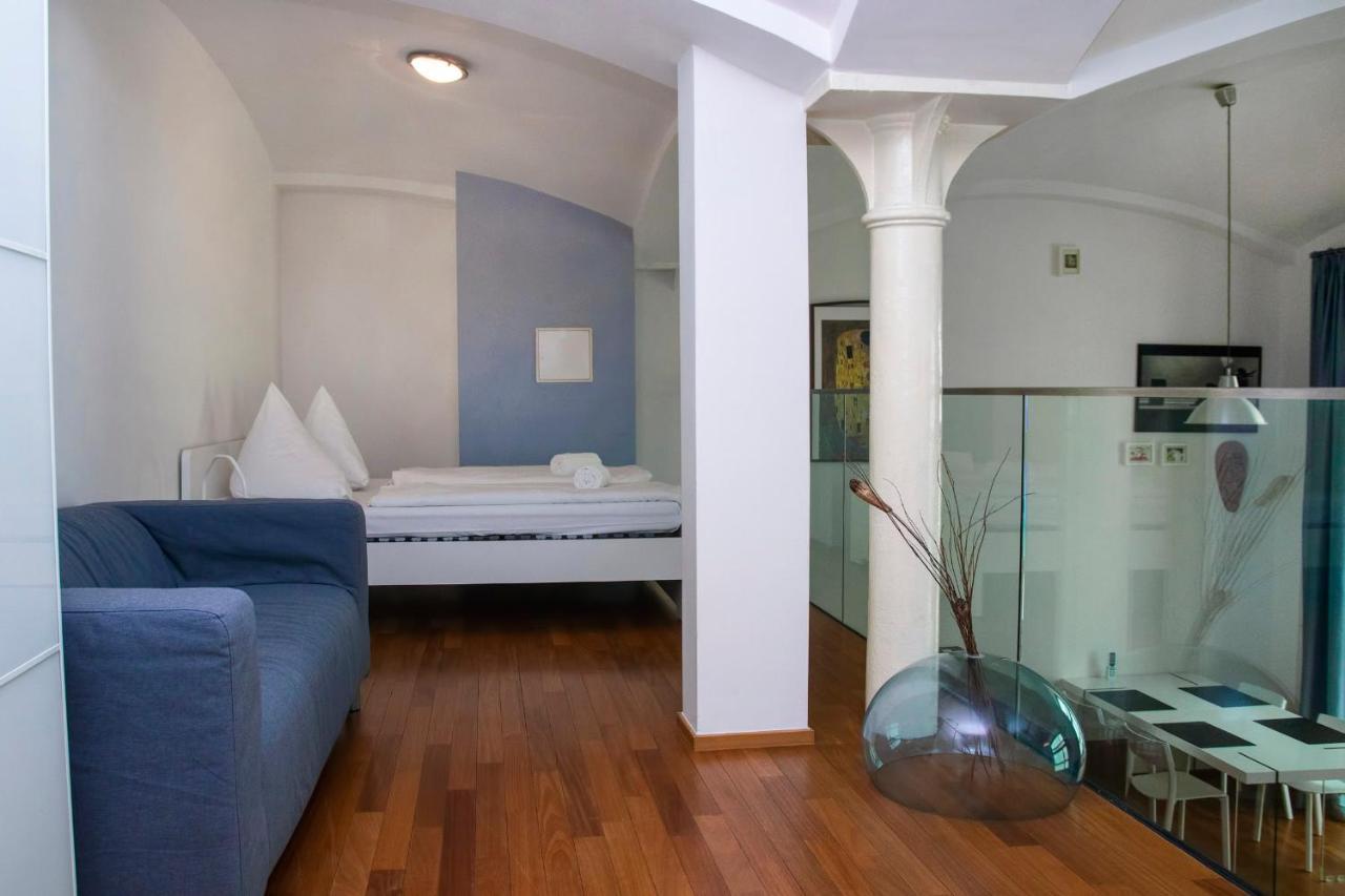 Modern Apartment With Terrace And Air Conditioning Πράγα Εξωτερικό φωτογραφία