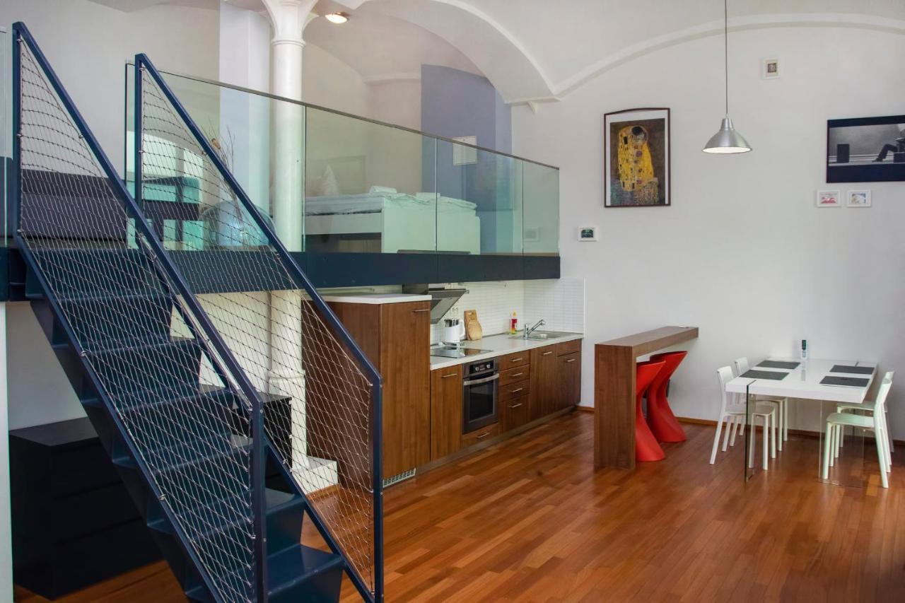 Modern Apartment With Terrace And Air Conditioning Πράγα Εξωτερικό φωτογραφία